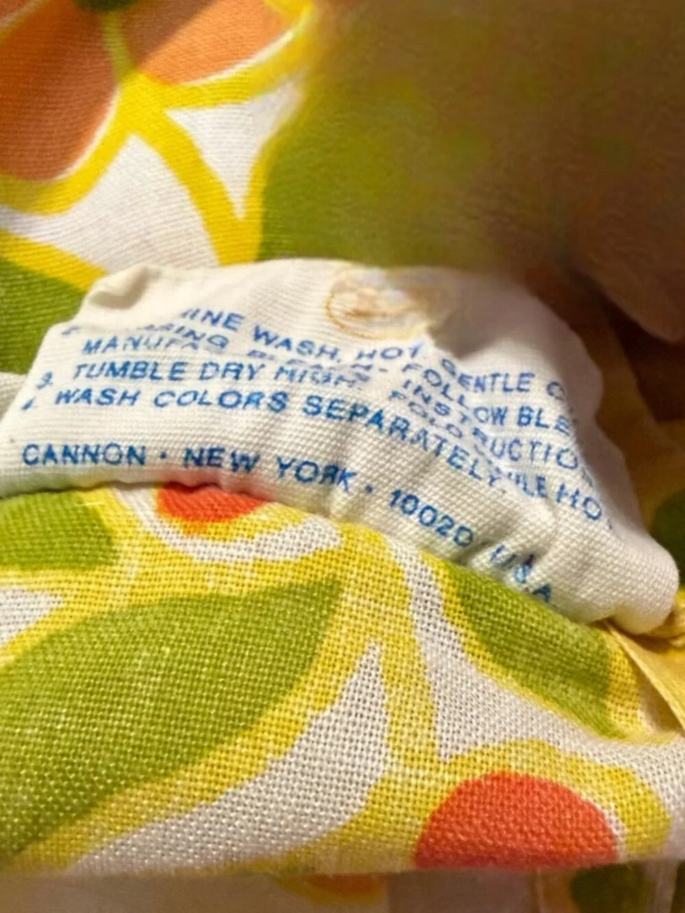 Vintage 70s Cannon Royal Family Floral Pillowcase Mod Daisy Retro Bedding MCM